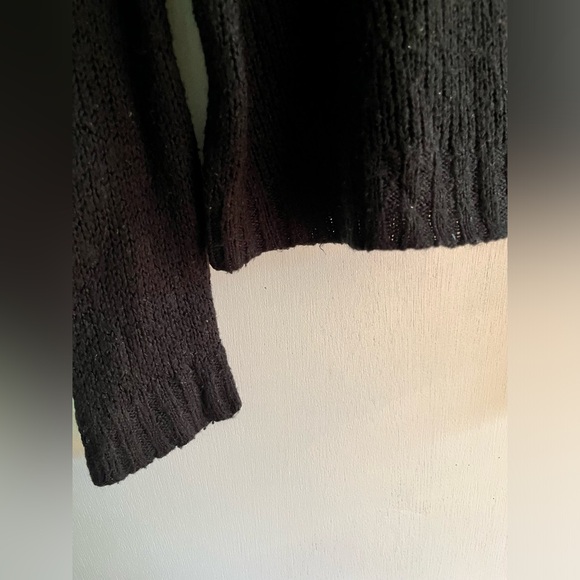 Black crew neck sweater - Picture 3 of 3